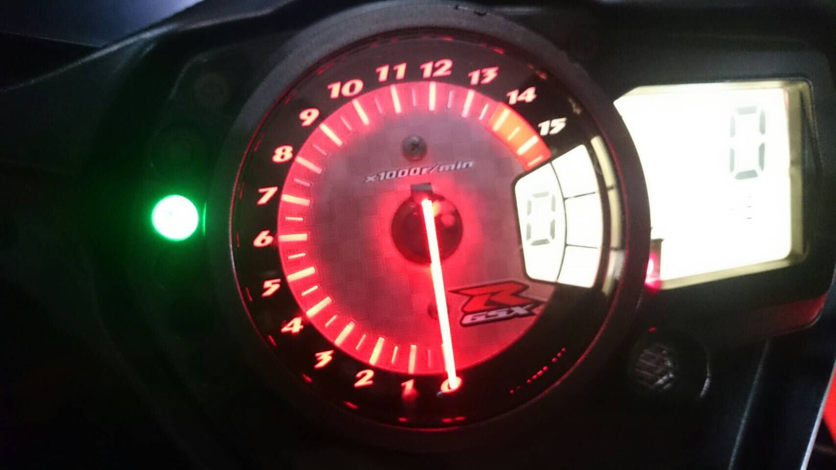 SUZUKI GSX-R1000 メーターLED打ち替えカスタム GSX-R750メーターカスタム