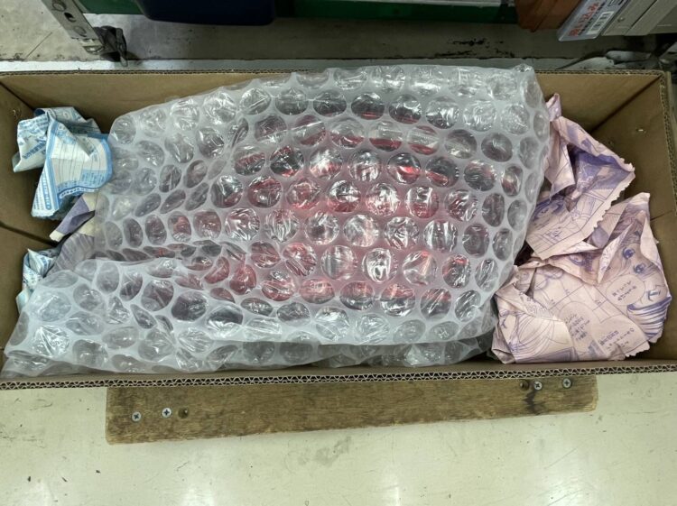 テールユニット梱包(緩衝材)