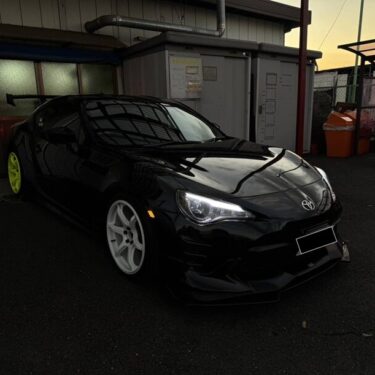 86 車体(別角度)