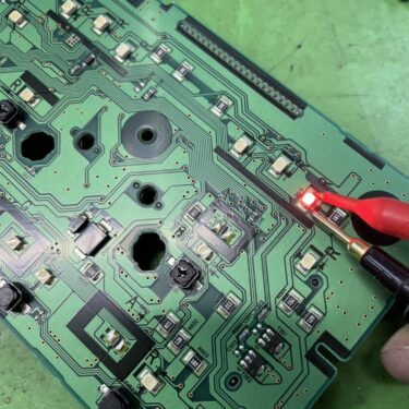 LED球カラー赤 半田作業