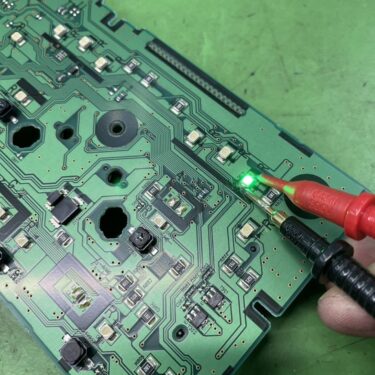 LED球カラー緑 半田作業