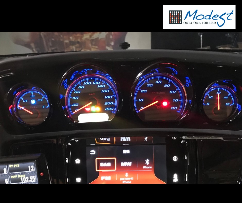 ハーレーメーターカスタム　LED打ち替え業者　プロショップ