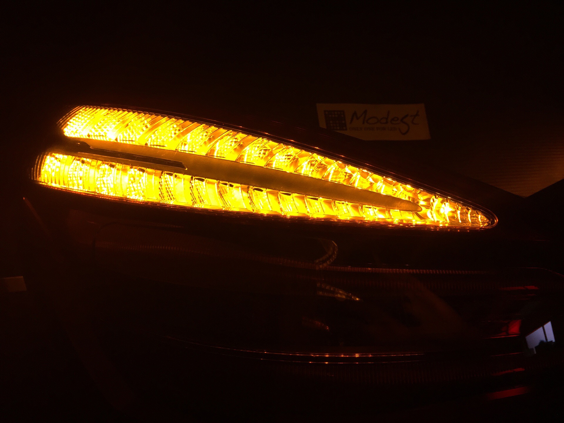ベンツテールランプLED修理
