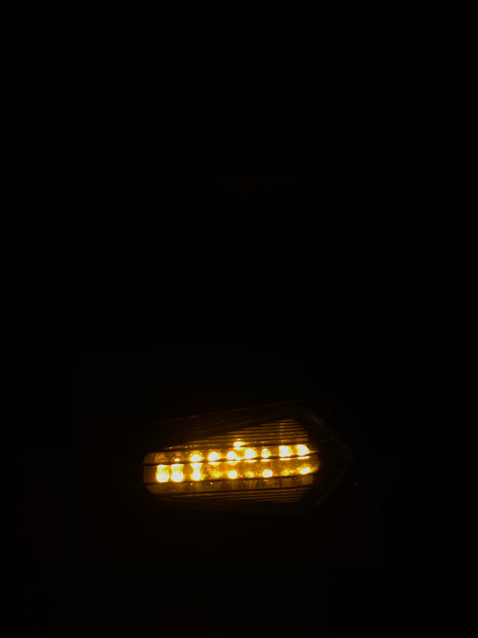 バイクウィンカー修理・テールランプ修理 ドゥカティ社外品LED修理